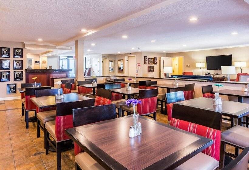 فندق Comfort Inn At Joint Base Andrews