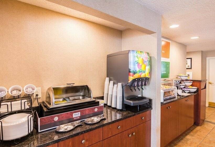 فندق Comfort Inn At Joint Base Andrews