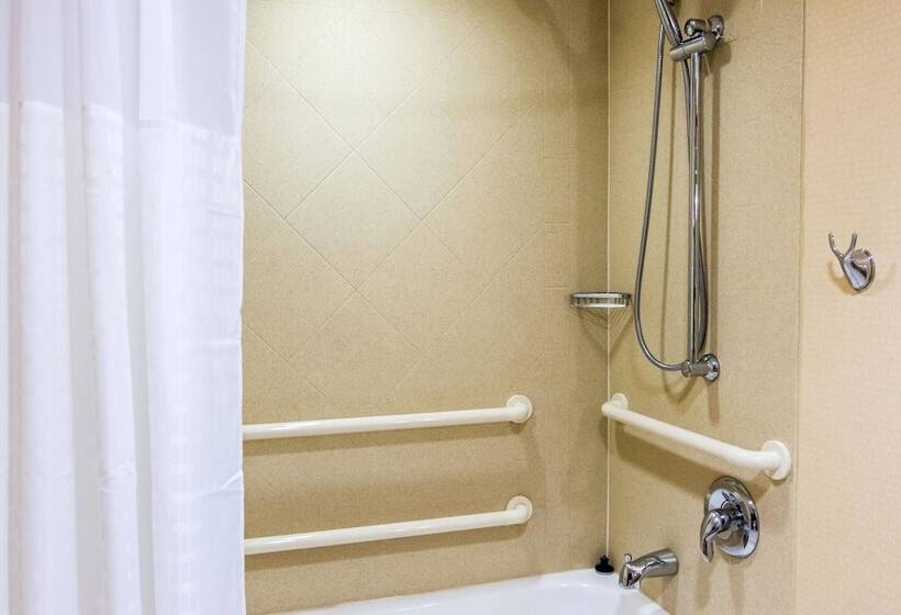 فندق Comfort Inn At Joint Base Andrews