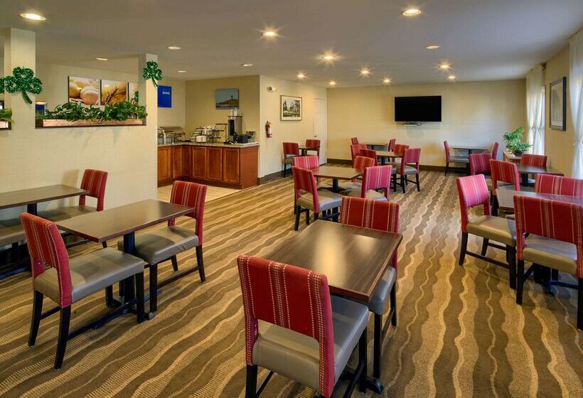 Отель Comfort Inn Brunswick