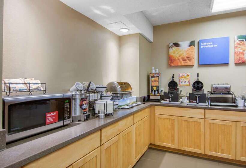 فندق Comfort Inn Chester  Richmond South