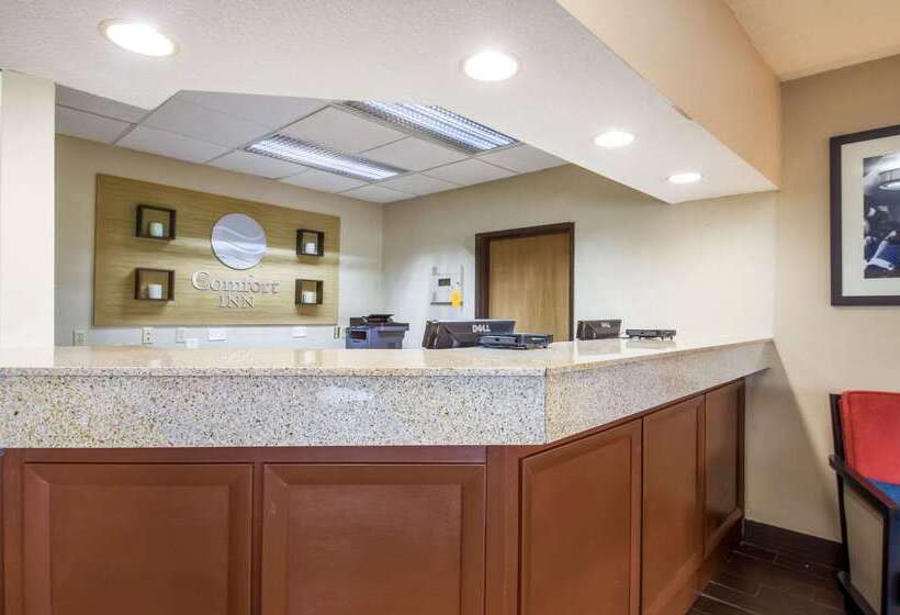 Отель Quality Inn & Suites