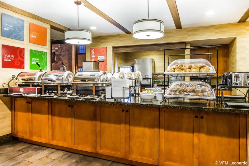 هتل Comfort Inn I17 & I40