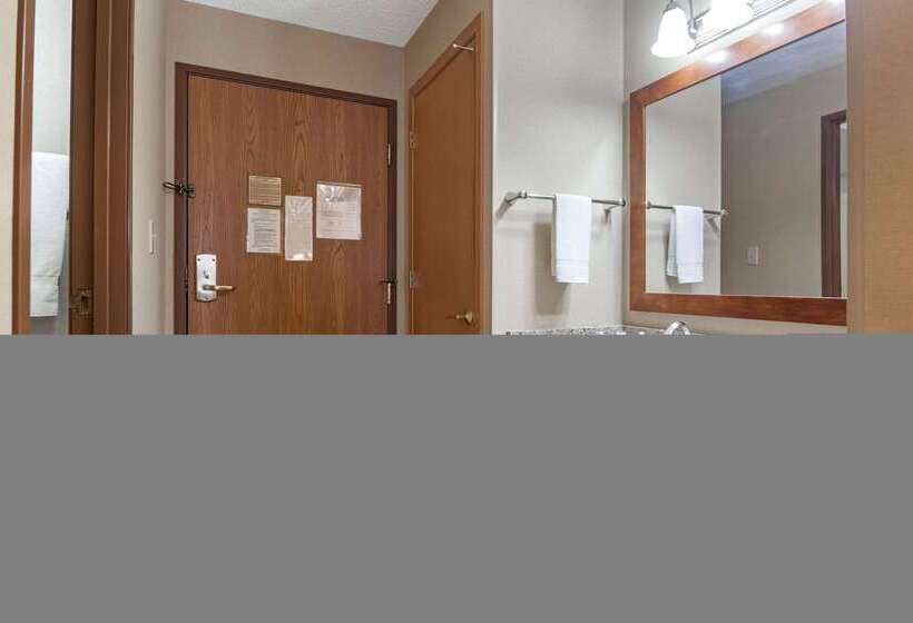 בית מלון כפרי Comfort Inn