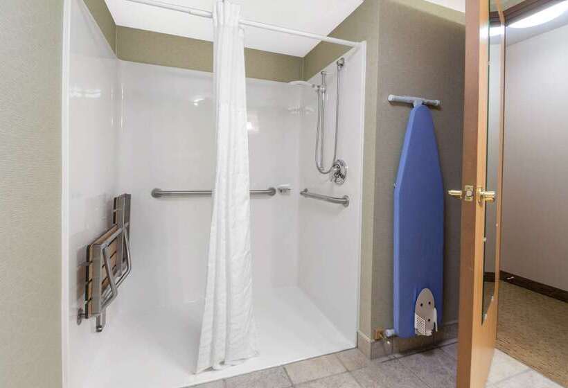 בית מלון כפרי Comfort Inn