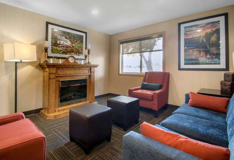 בית מלון כפרי Comfort Inn