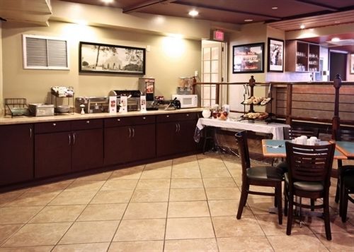 هتل Red Roof Inn Lafayette Airport