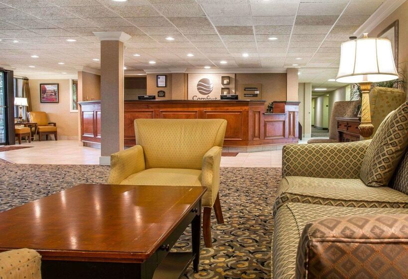 فندق Comfort Inn Livonia