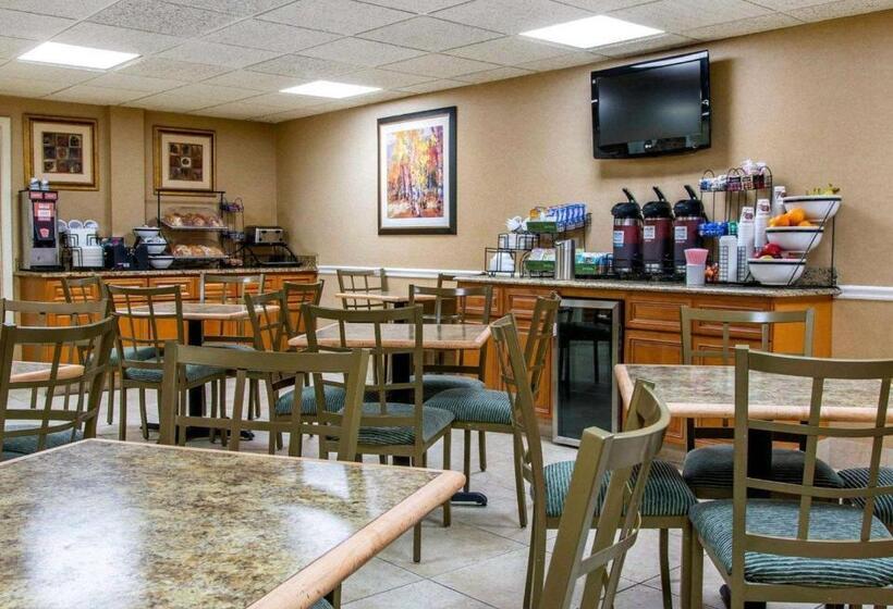 فندق Comfort Inn Livonia