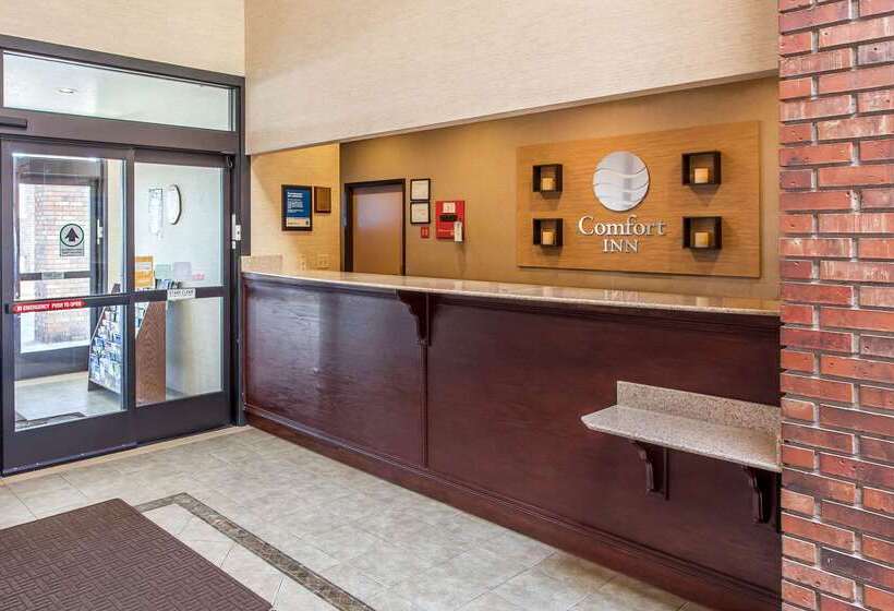 בית מלון כפרי Comfort Inn & Suites Near Fallon Naval Air Station