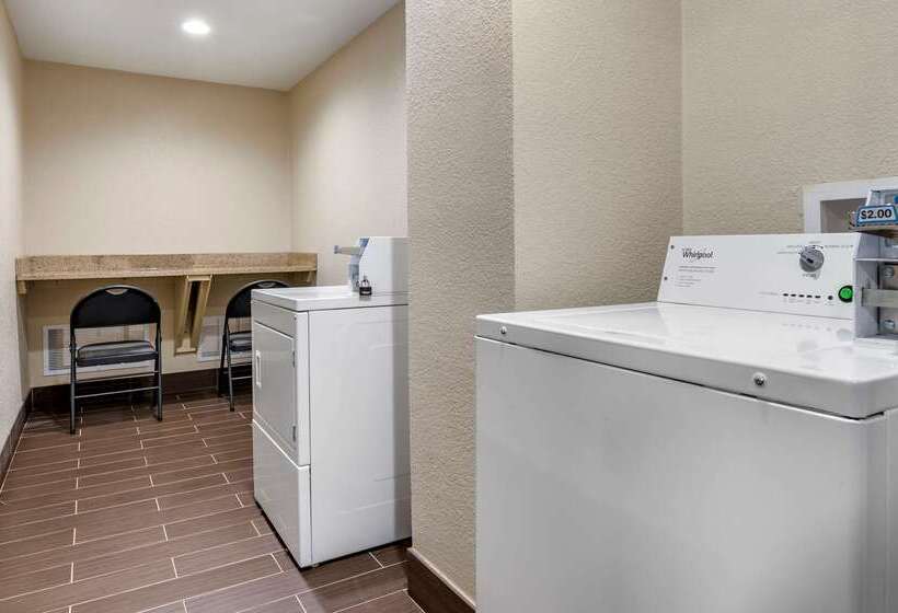 فندق Comfort Inn Near Kokomo Speedway