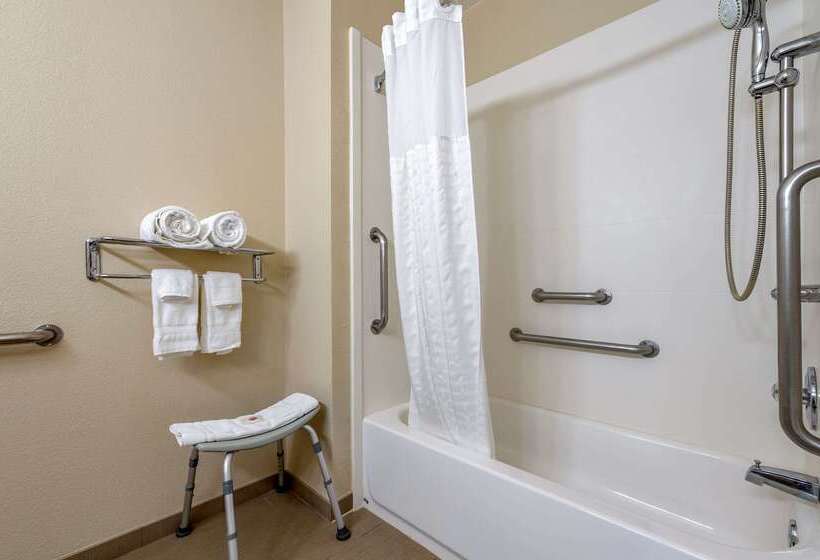 فندق Comfort Inn Near Kokomo Speedway