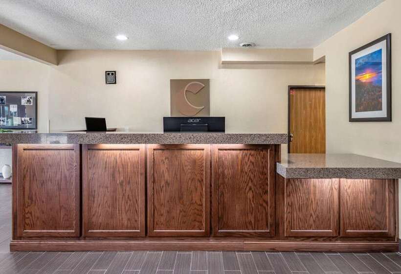 فندق Comfort Inn Near Kokomo Speedway