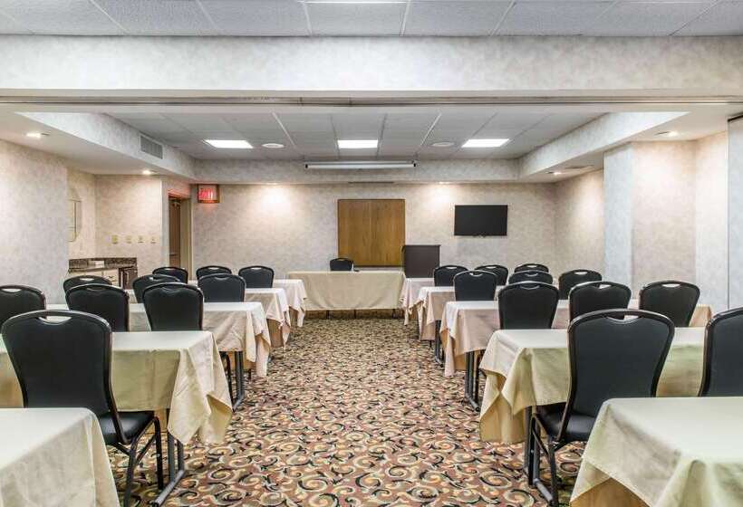 فندق Comfort Inn & Suites