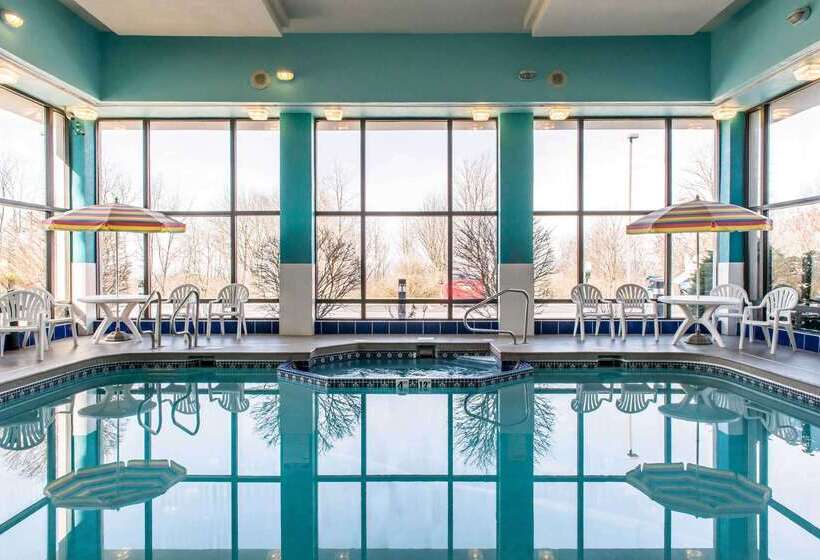 فندق Comfort Inn & Suites