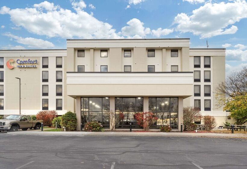 فندق Comfort Inn & Suites