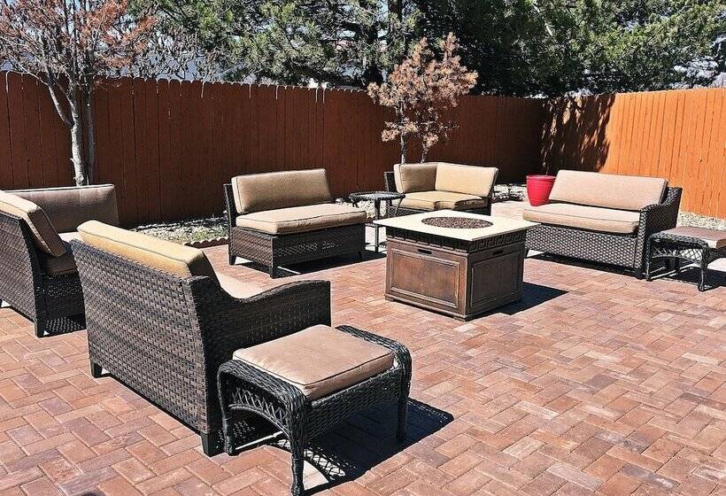 فندق Comfort Inn & Suites