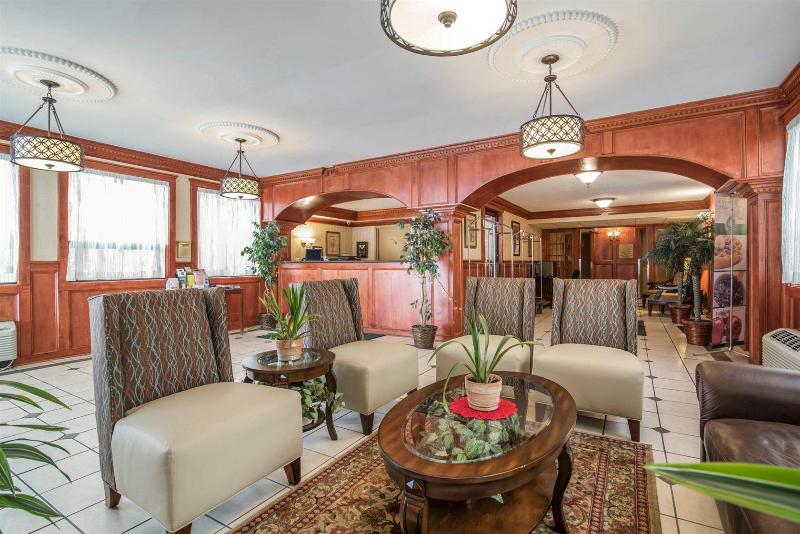 酒店 Comfort Inn & Suites