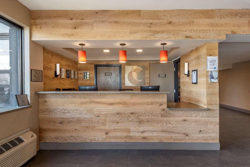 酒店 Comfort Inn & Suites