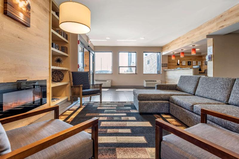 酒店 Comfort Inn & Suites