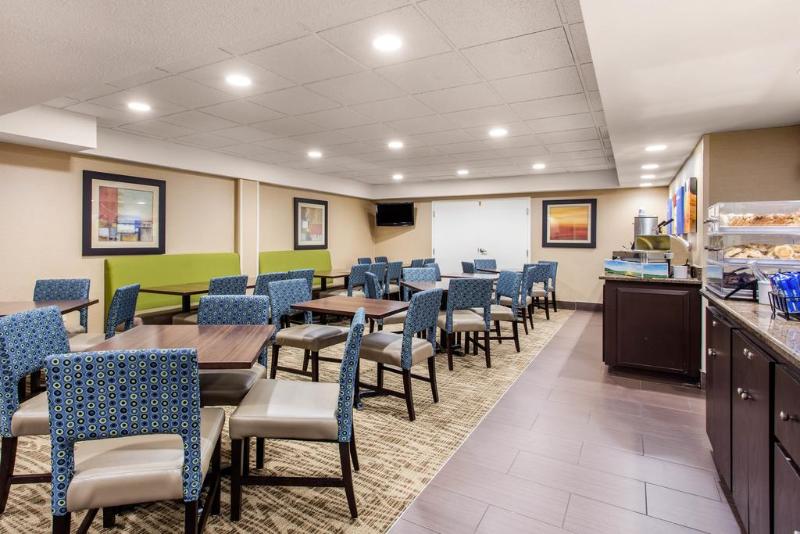 هتل Comfort Inn University Durham  Chapel Hill