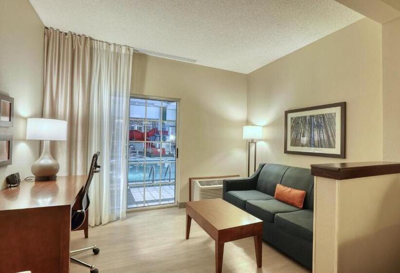 酒店 Comfort Suites Appleton Airport