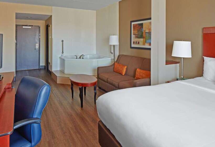 فندق Comfort Suites Outlet Center