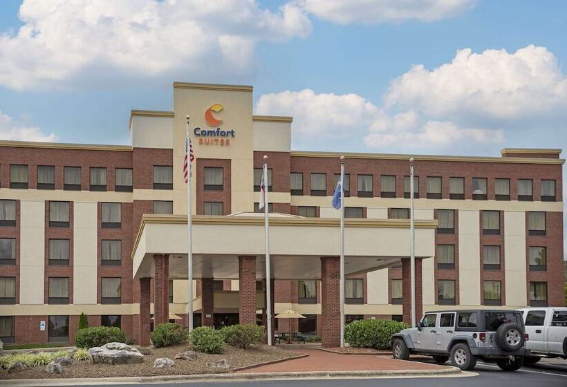 فندق Comfort Suites Outlet Center