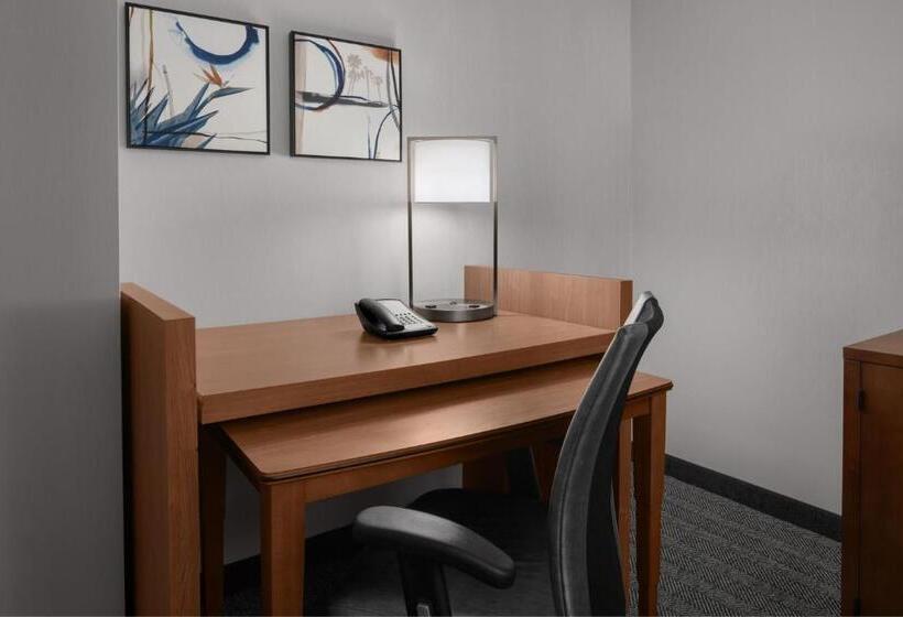 בית מלון כפרי Courtyard By Marriott Cypress Anaheim / Orange County