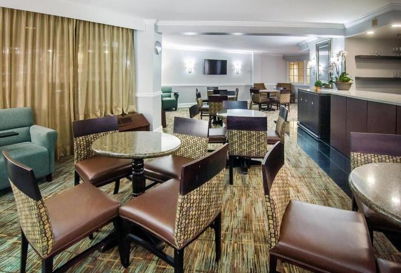 هتل Crowne Plaza Executive Center Baton Rouge, An Ihg