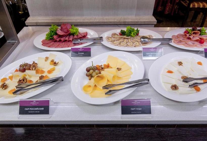 هتل Crowne Plaza Krasnodar  Centre, An Ihg