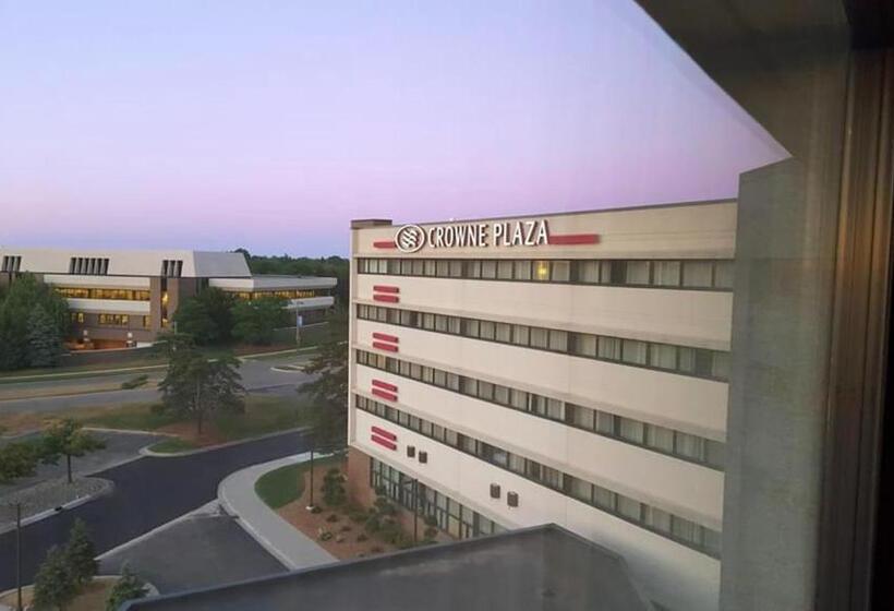 هتل Crowne Plaza Lansing, An Ihg
