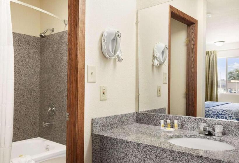 Отель Days Inn By Wyndham Champaign/urbana