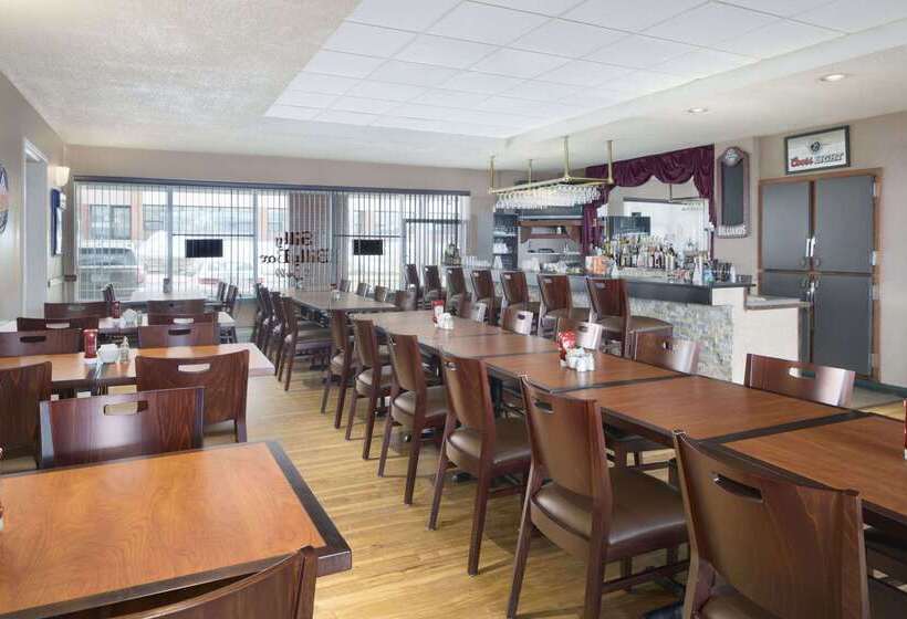 בית מלון כפרי Days Inn By Wyndham Dalhousie