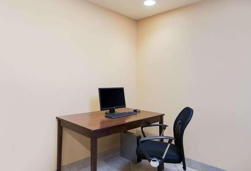 فندق Days Inn By Wyndham Fremont