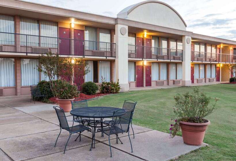 هتل Days Inn By Wyndham Hillsboro Tx
