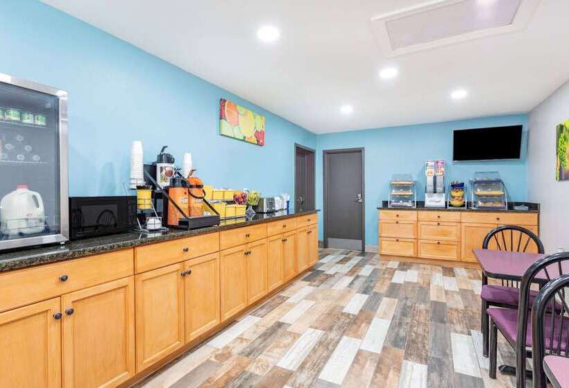 酒店 Days Inn By Wyndham N Orlando/casselberry