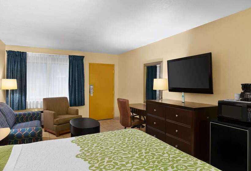 酒店 Days Inn By Wyndham N Orlando/casselberry