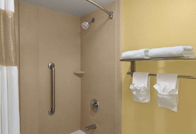 酒店 Days Inn By Wyndham N Orlando/casselberry