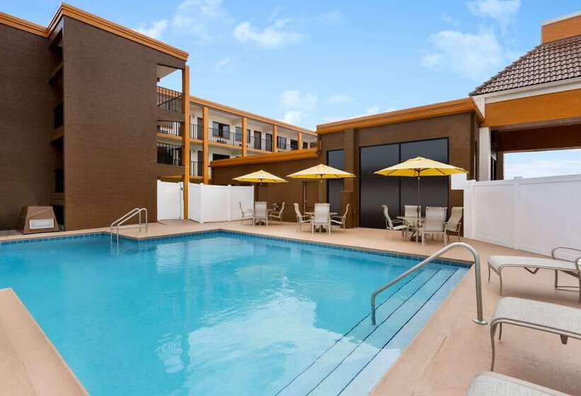 酒店 Days Inn By Wyndham N Orlando/casselberry