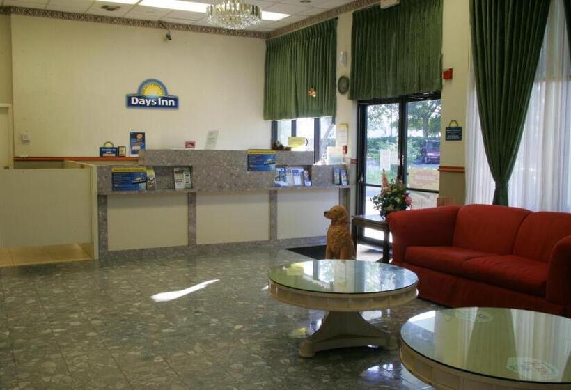 酒店 Days Inn By Wyndham N Orlando/casselberry