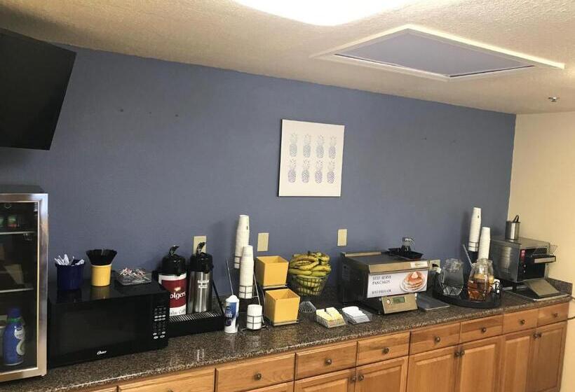 酒店 Days Inn By Wyndham N Orlando/casselberry