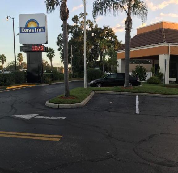 酒店 Days Inn By Wyndham N Orlando/casselberry