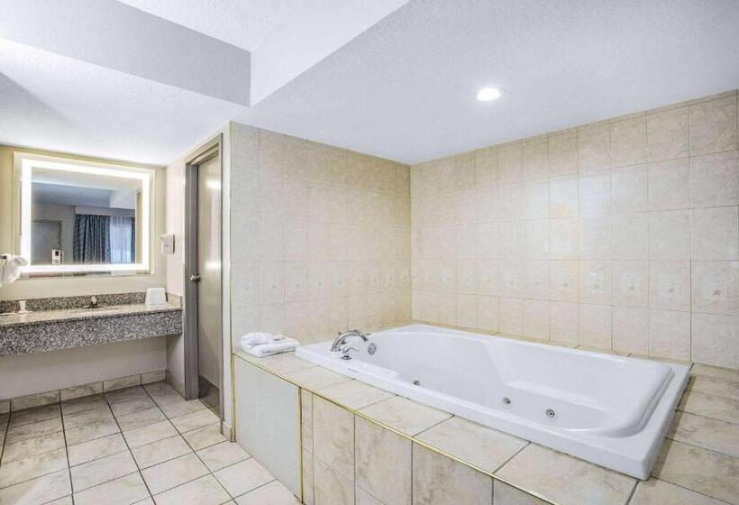 酒店 Days Inn By Wyndham N Orlando/casselberry