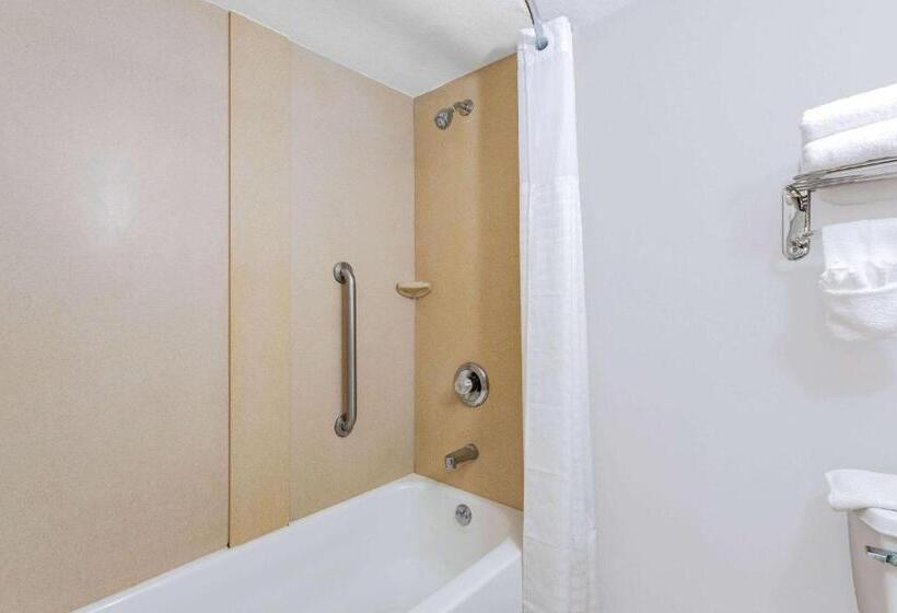 酒店 Days Inn By Wyndham N Orlando/casselberry