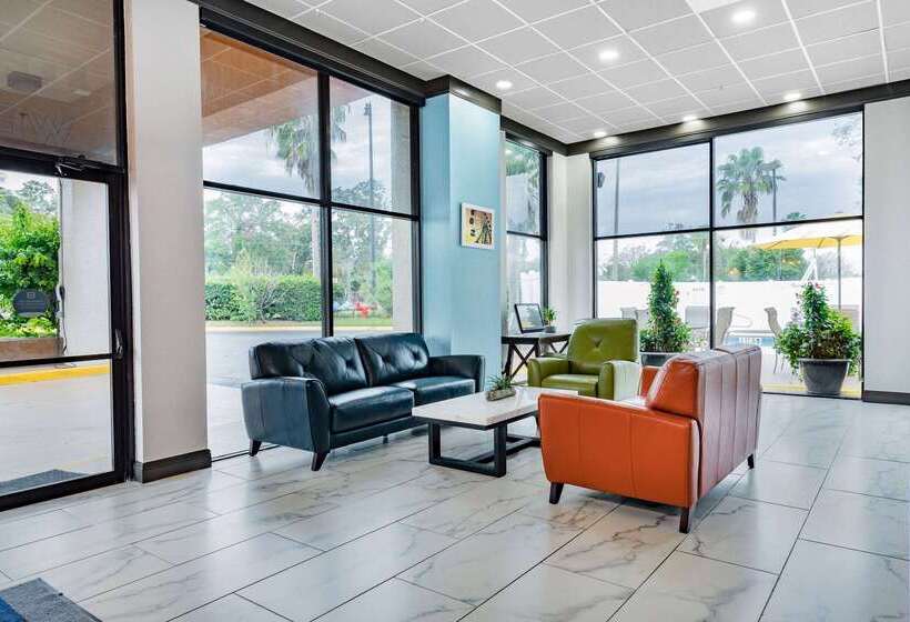 酒店 Days Inn By Wyndham N Orlando/casselberry