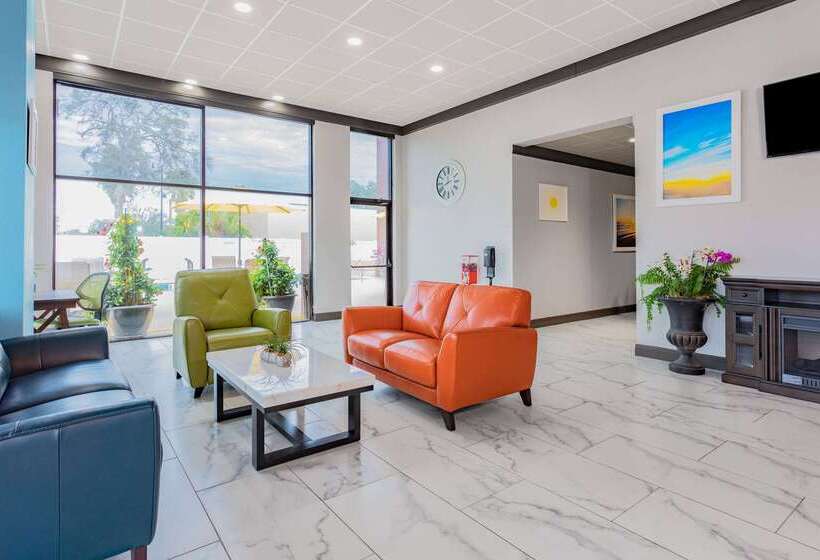 酒店 Days Inn By Wyndham N Orlando/casselberry