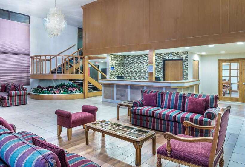 ホテル Days Inn & Suites By Wyndham Logan