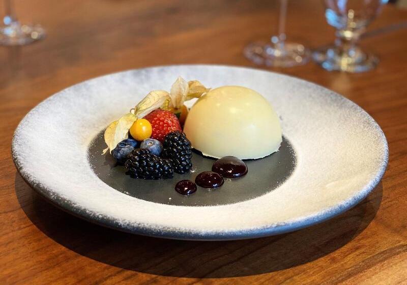 Delta Hotels By Marriott Mont Sainte Anne, Resort & Convention Center