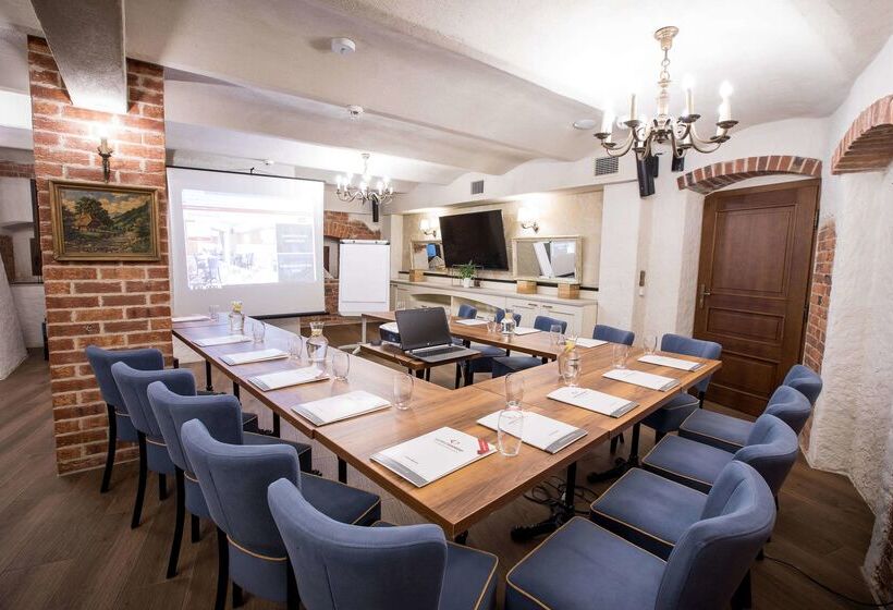 هتل Diament Plaza Gliwice